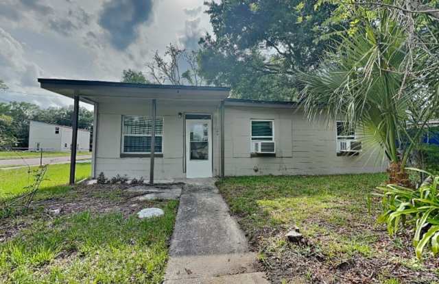 5306 Paris Ave