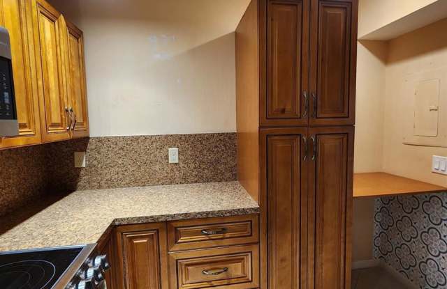 3277 Cocoplum Circle