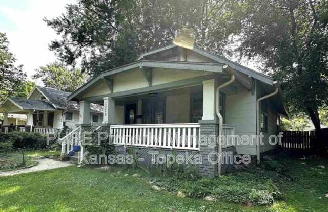 1213 SW Plass Ave