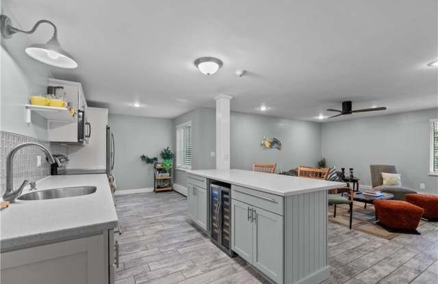 66 Girard Avenue unit: 114