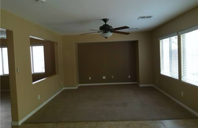 7051 Oakwood Pines Court