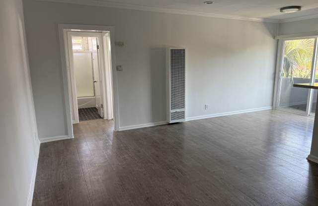 1327 St Andrews Pl - 11