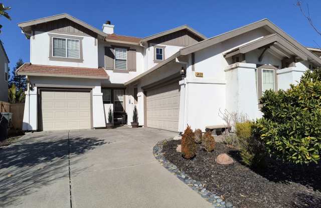 4 Bedroom 3 Bathroom In Rocklin!