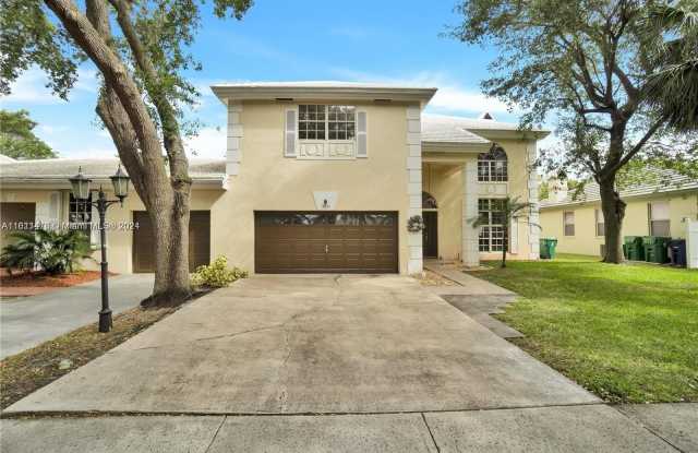 10301 Panama St