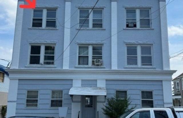 Photo of 117 Mechanic St