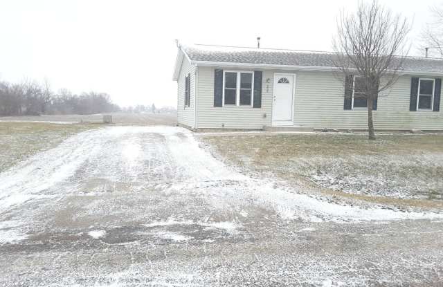 Photo of 2 Bedroom Duplex in Nappanee!