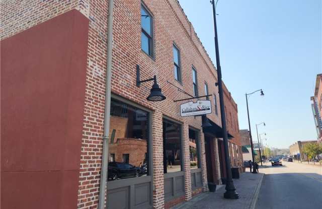 129-201 Franklin Street