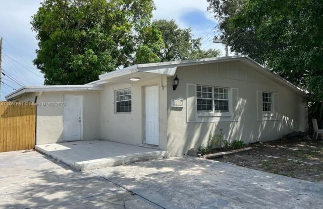 3620 NW 210th Ter - 3620 Northwest 210th Terrace, Miami Gardens, FL 33056