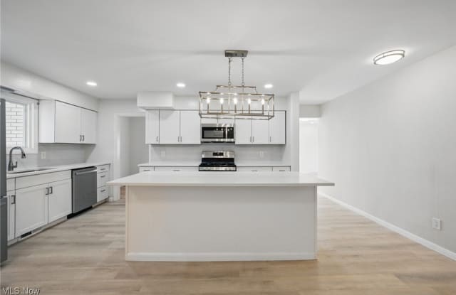 33115 Ledge Hill Drive