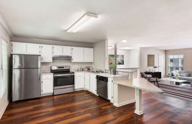 Peachtree Park Apartments