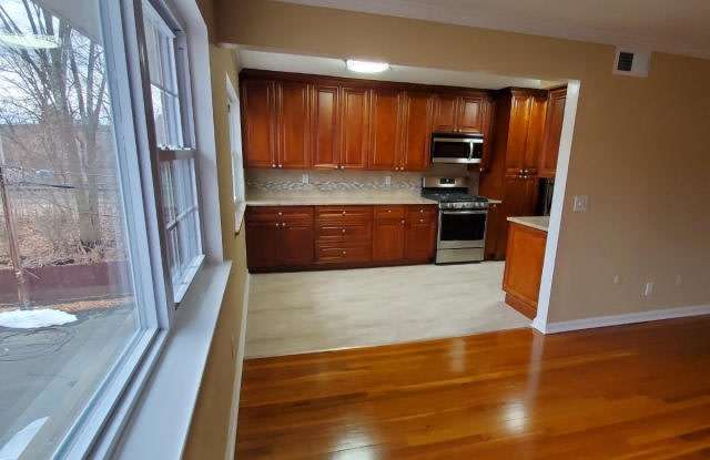 Mall and Starview Gardens