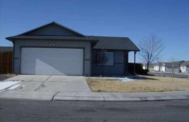 615 Annie Way - 615 Annie Way, Fernley, NV 89408