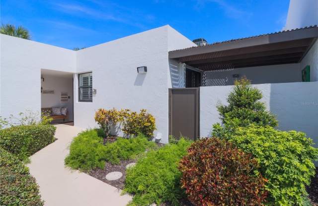 Photo of 716 BAYPORT WAY