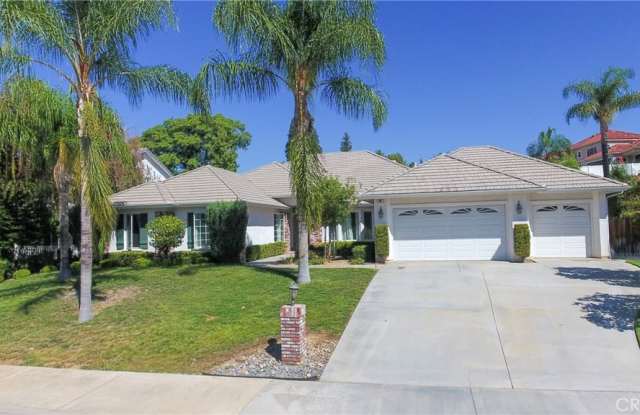 690 Bradbury Drive - 690 Bradbury Drive, Redlands, CA 92374