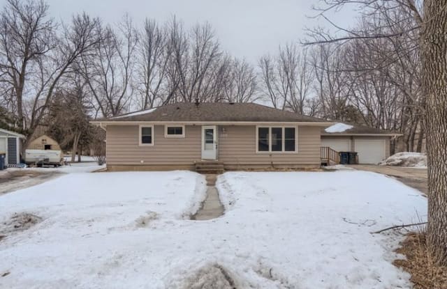 1209 Sunnyside Drive - 1209 Sunnyside Drive, Farmington, MN 55024