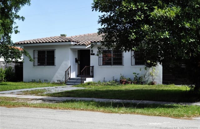 5916 SW 7TH ST - 5916 Southwest 7th Street, Miami, FL 33144