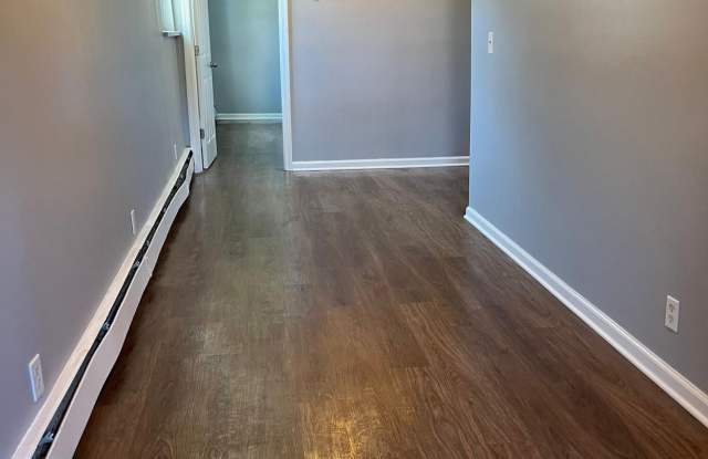 1306 Springwood Avenue unit: 1E