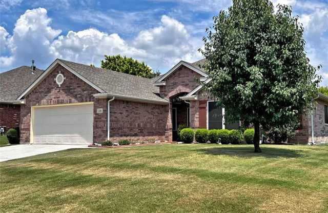 206 Charlie Way