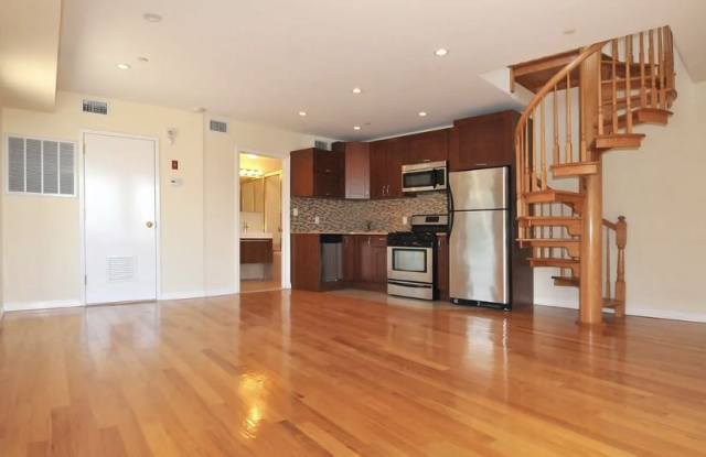 63 Brighton 2nd Pl Apt 4