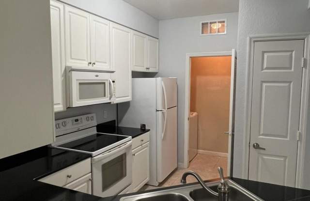 8539 GATE Parkway W unit: 1418