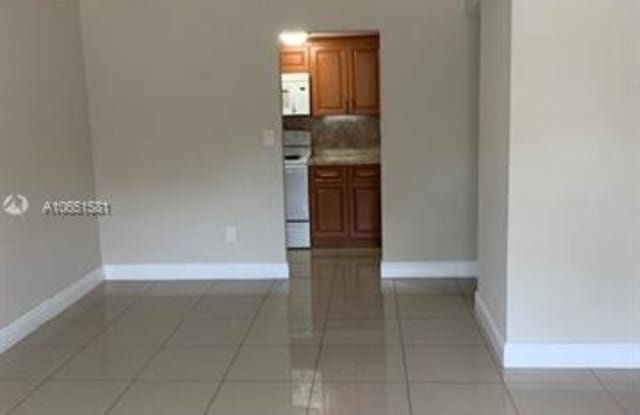 8009 W 6th Ave - 8009 West 6th Avenue, Hialeah, FL 33014