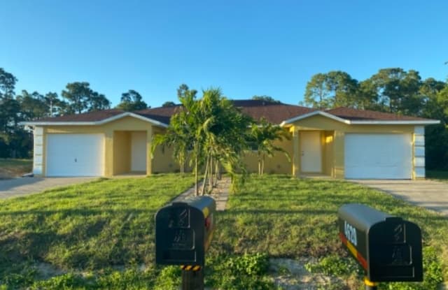 4620 Douglas Ln - 4620 Douglas Lane, Lehigh Acres, FL 33973