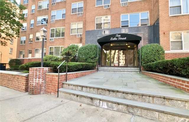 10 Lake Street unit: 4A