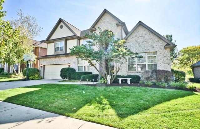 27 East Warson Court - 27 Warson Court, Vernon Hills, IL 60061