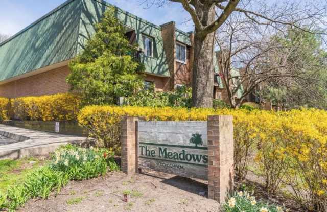 Photo of 707 Meadowview Lane