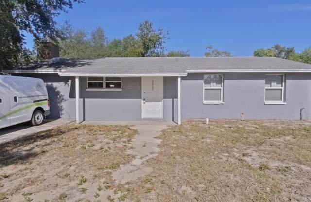 Photo of Unique 4/2 with In-law Apartment