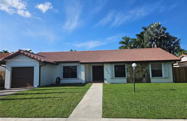 14635 SW 46 ST - 14635 Southwest 46th Street, Kendale Lakes, FL 33175