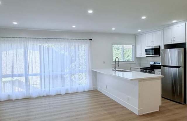 Photo of 4136 Palmwood