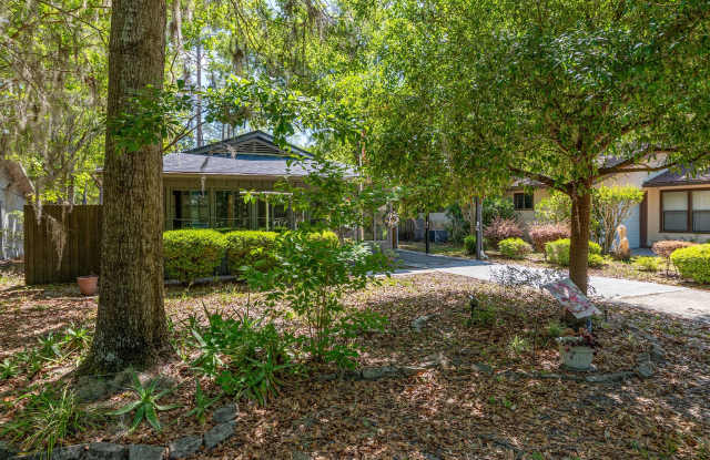 Rare opportunity 2/2 in Turkey Creek Forest (55+)