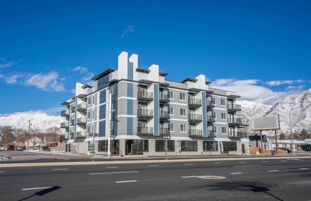 980 W Center St