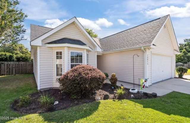 Photo of Charming 3BR House in Leland,NO HOA community.