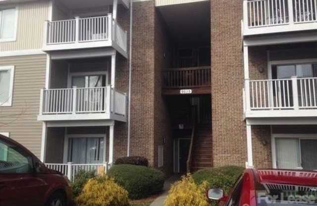 9523 University Terrace Drive unit: D