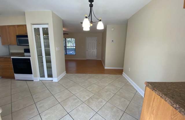 Charming Rental Home in Newberry – Spacious, Comfortable, and Convenient