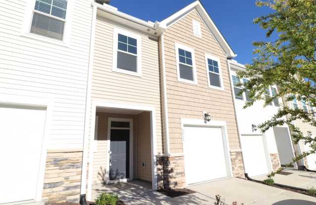 Photo of 5711 Woodlawn Dr