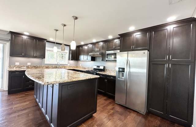 528 East 238th Place