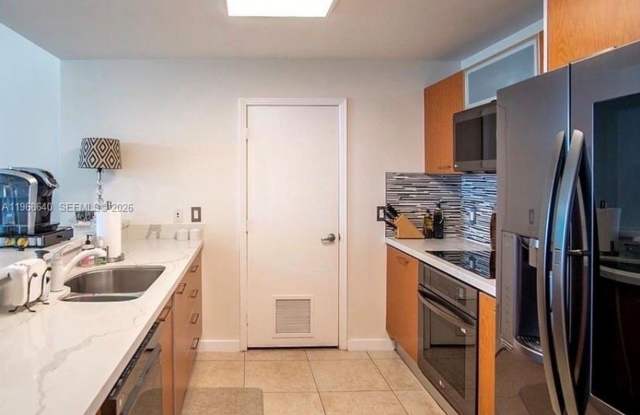9066 SW 73rd Court 806, Miami, FL 33156