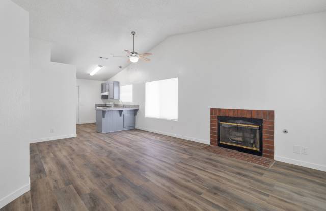 Beautiful single family home - Hesperia, CA