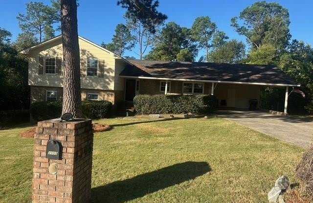 Photo of 2005 Carriage Dr