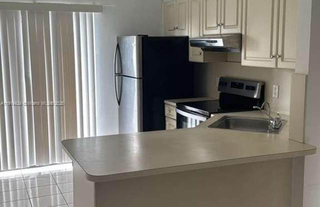 Photo of 5480 W 21st Ct