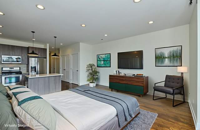 5139 North Broadway - 405