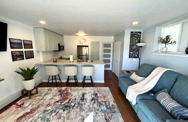 Winter Seasonal Rental- Summit Yacht Club 37