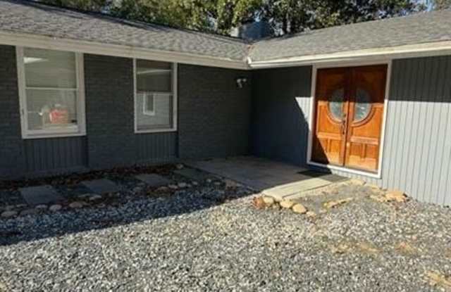 Photo of 3400 Spalding Dr