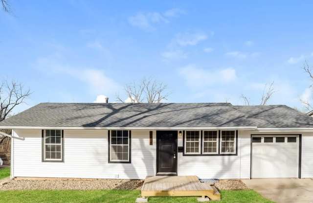 14804 Bellaire Ave