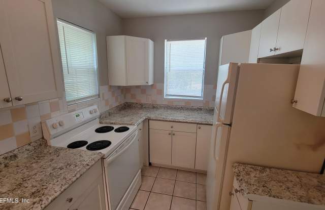 Photo of 2514 WALNUT Street unit: 2518