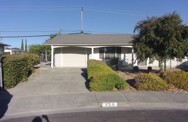 158 Lassen Circle Vacaville, CA 95687 - 158 Lassen Circle, Vacaville, CA 95687