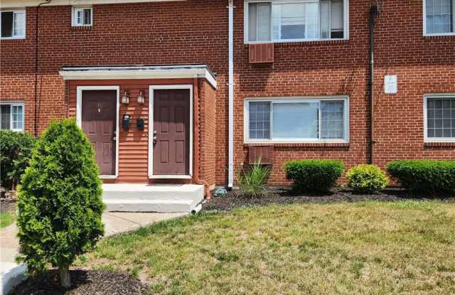 424 Middle Turnpike West